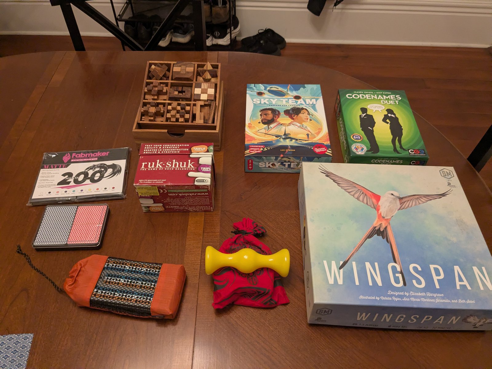 Board games & puzzles