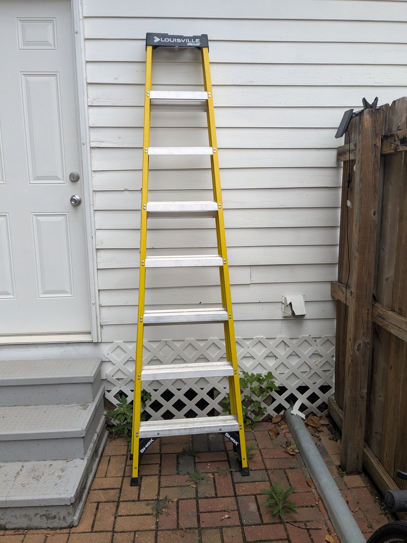 Louisville 8-ft fiberglass step ladder